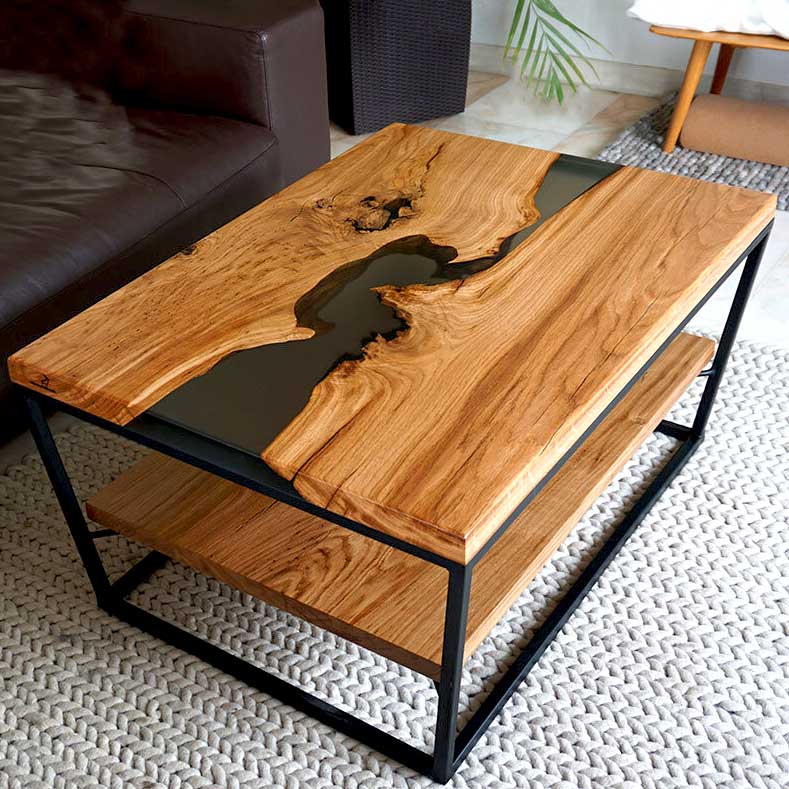 Epoxidharz Couchtisch aus Eiche mit Ablage