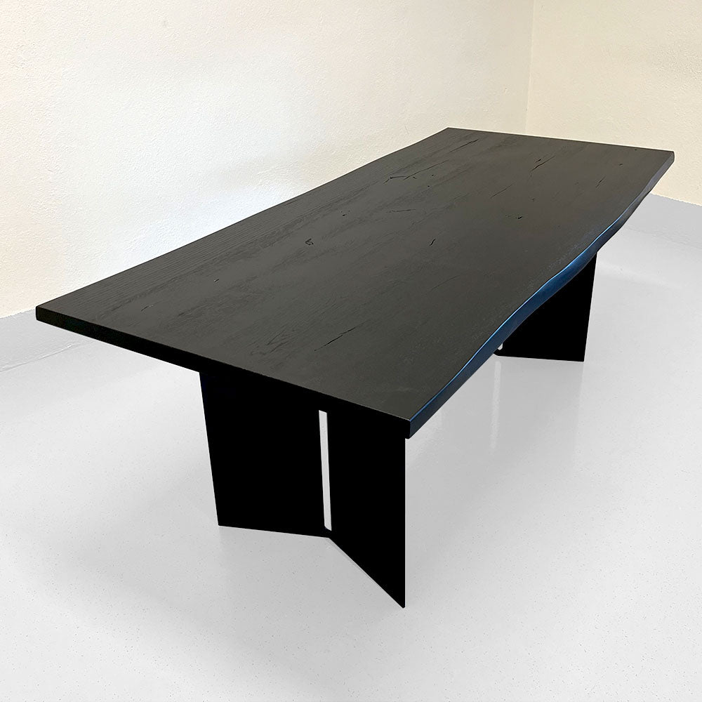 Esstisch Eiche 200 x 90 schwarz mit Baumkante | verschiedene Gestelle