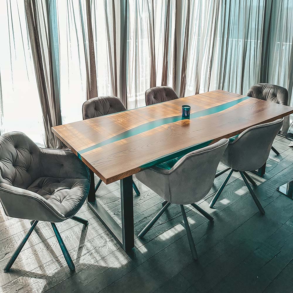 Epoxidharz Tisch Modell Lech mit U-Gestell | aus Esche
