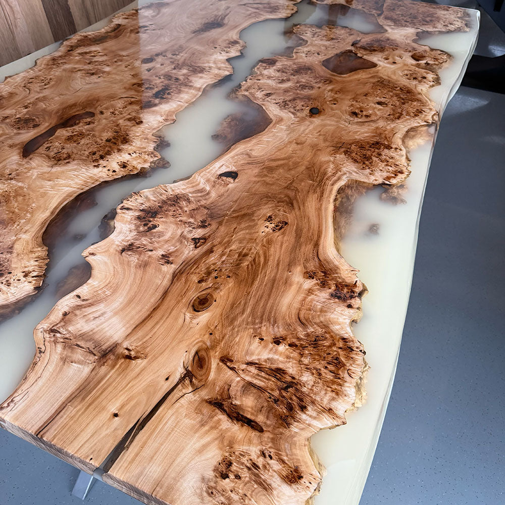Sale! Epoxidharz Esstisch aus Pappel | 185 x 106-116 cm
