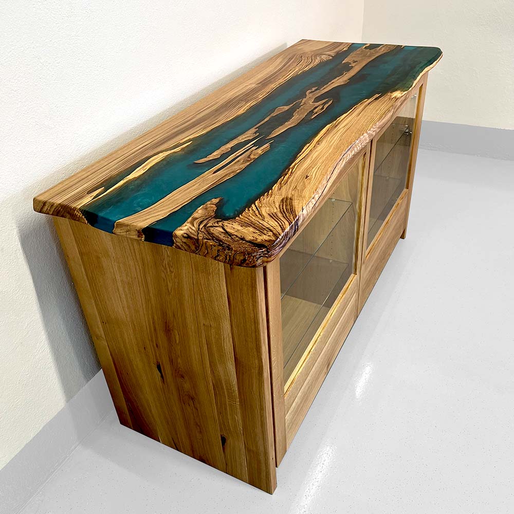 Sideboard Epoxidharz - Kommode aus Epoxidharz und Massivholz mit Glaseinlagen und Glastueren