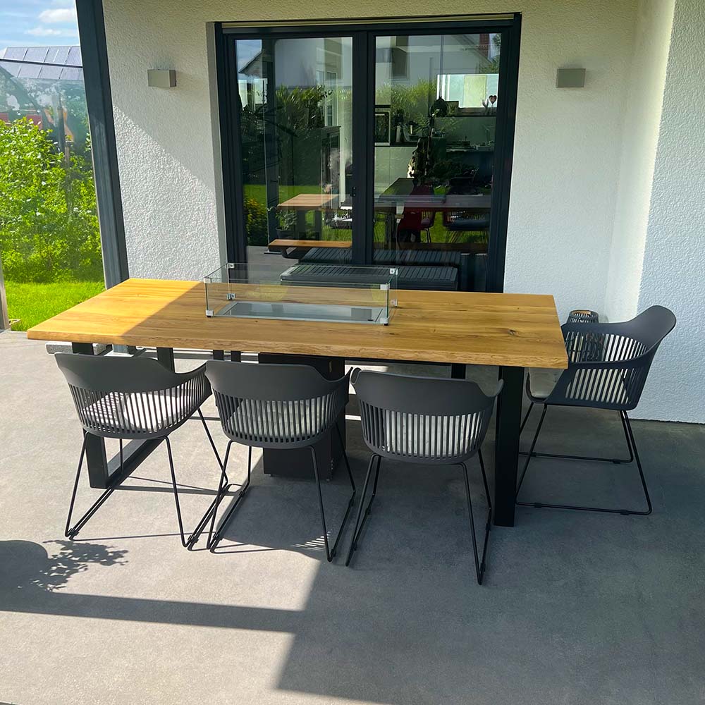 Terrassentisch Outdoor mit Feuerkamin | Feuertisch aus Eiche