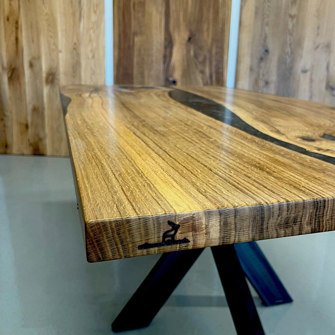 Epoxidharz Tisch aus Eiche | Modell Hegau