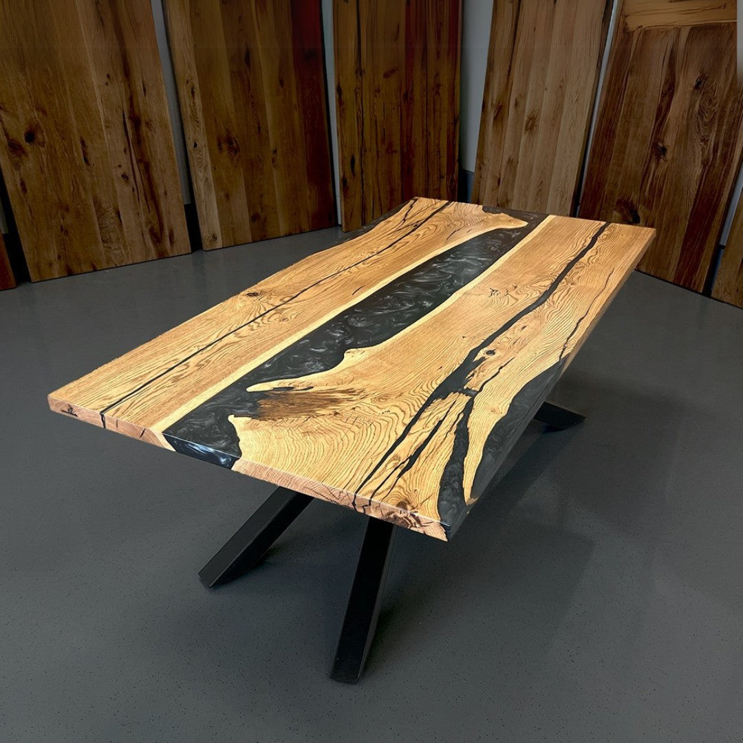 Epoxidharz Tisch aus Esche | Modell Hegau