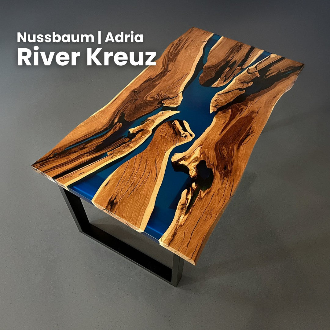 Epoxidharz Tisch aus Nussbaum in blau | Modell Adria Nussbaum