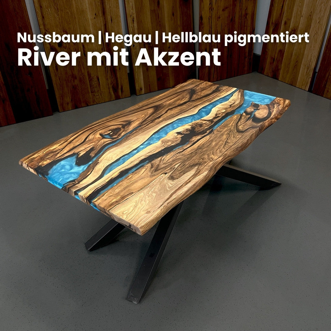 Epoxidharz Tisch aus Nussbaum hellblau pigmentiert | Modell Hegau