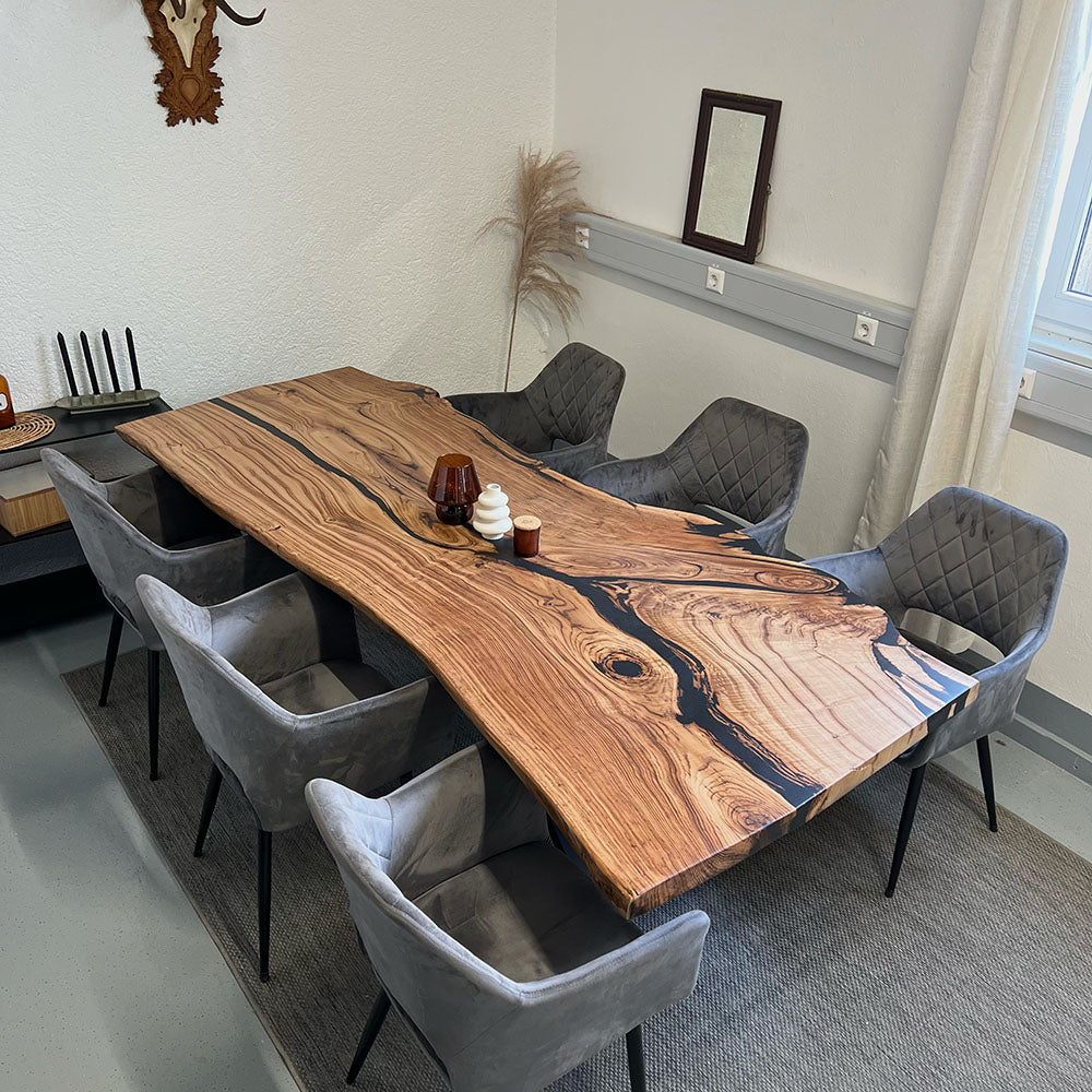 Sale! Epoxidharz Esstisch aus Kastanie | 245 x 87-104 cm | verschiedene Gestelle
