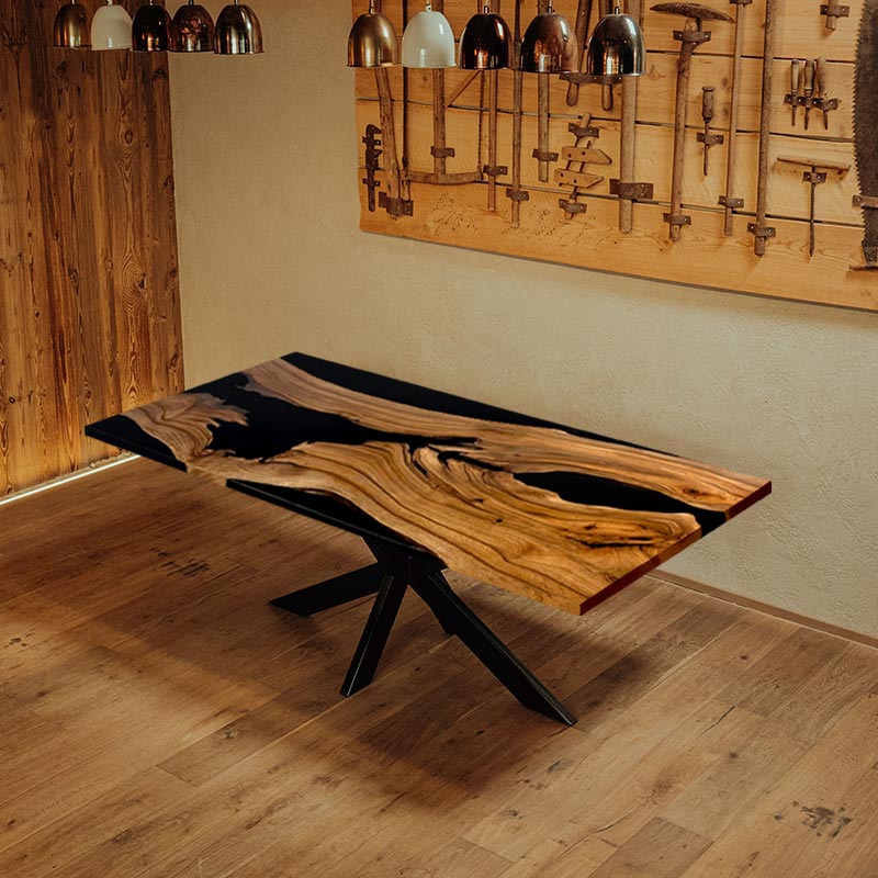 Epoxidharz Tisch. Esstisch Holz mit schwarzem Epoxidharz und Kreuzgestell. Modell Wildsee