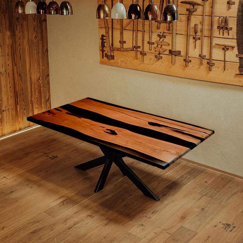 Epoxidharz Tisch aus Akazie mit Kreuzgestell | Modell Kuckuck No. 3
