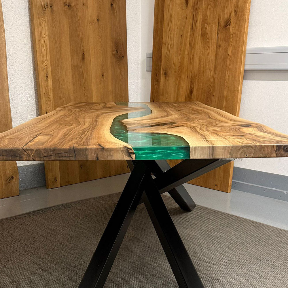 Sale! Epoxidharz Esstisch aus Nussbaum | 220 x 100 cm